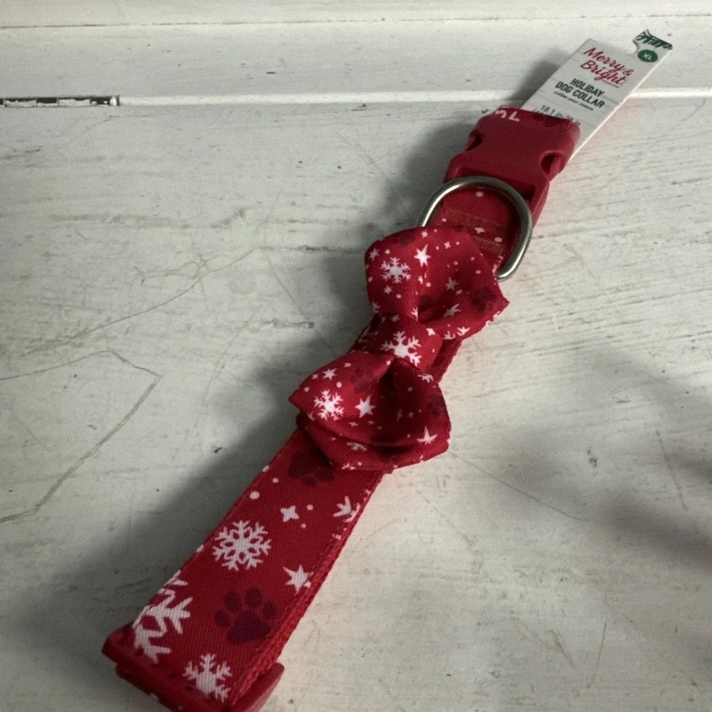 Marry & Bright Holiday Dog Collar Red Snowflake‎ Paw Print Candy Cane Size XL
